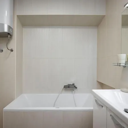 House Zeljka * 포드스트라나