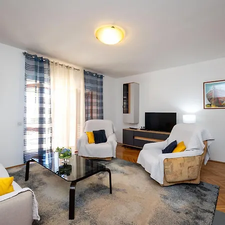 Ferienhaus House Zeljka Podstrana