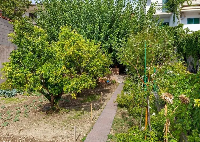 Semesterbostad House Zeljka *