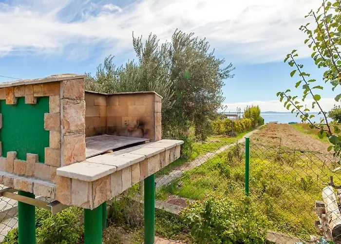 Semesterbostad House Zeljka Podstrana